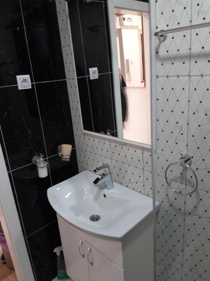 Stan na dan Simikic Apartment Bijeljina Luaran gambar