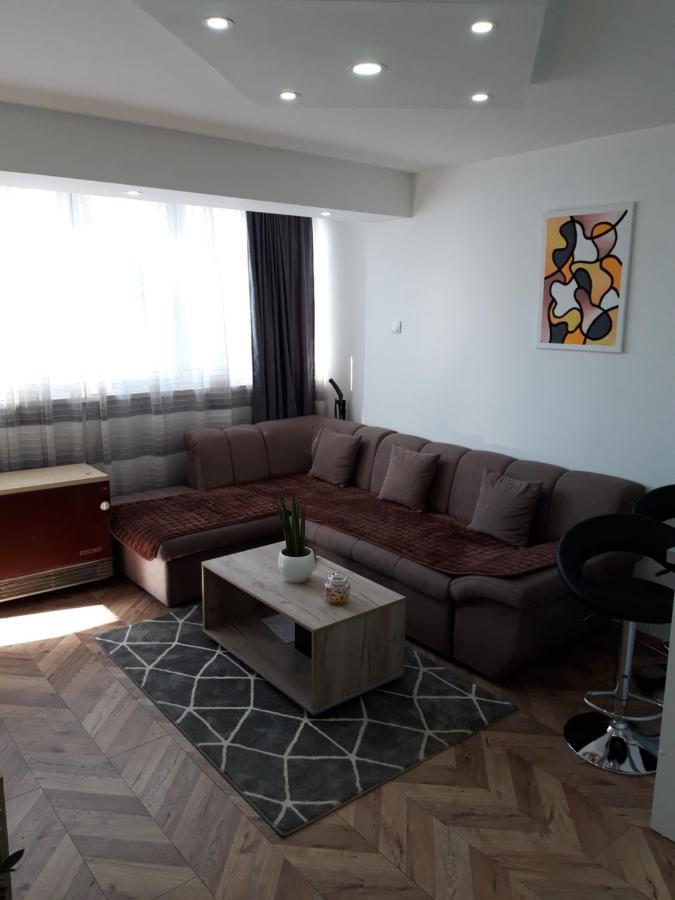 Stan na dan Simikic Apartment Bijeljina Luaran gambar